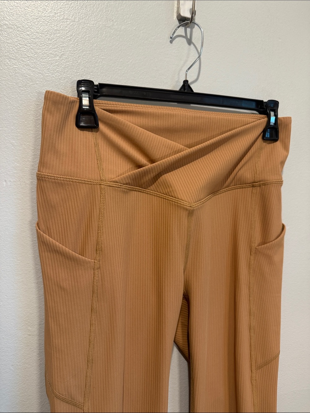 Fabletics Medium Ribbed High-Waist Flare Leggings - Picture 4 of 9